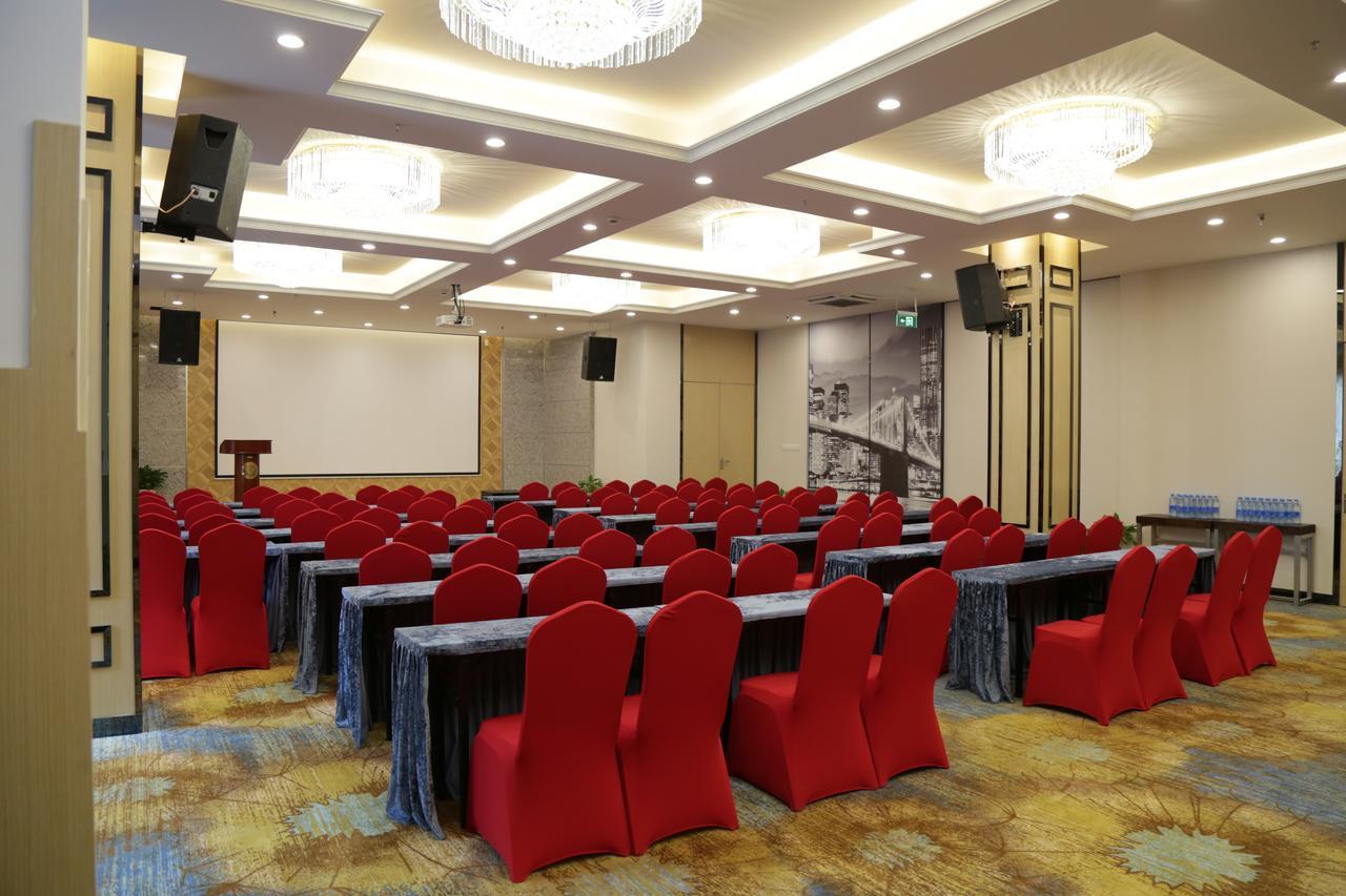 Crown Crystal Hotel Shanghai Bagian luar foto