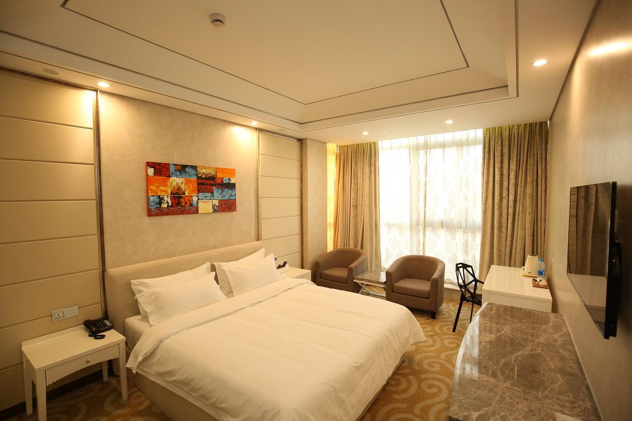 Crown Crystal Hotel Shanghai Bagian luar foto