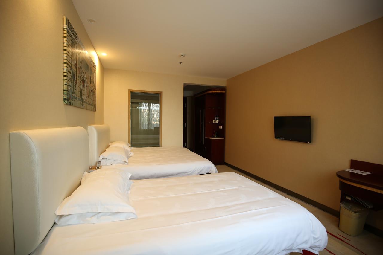 Crown Crystal Hotel Shanghai Bagian luar foto